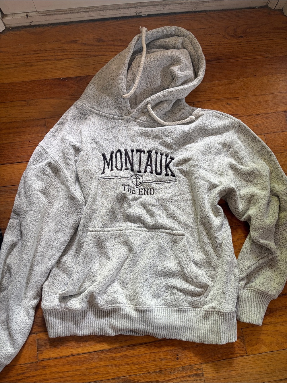 Heritage Light Gray Montauk Embroidered Hooded Sweatshirt